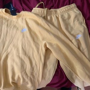 Nike sweat suit